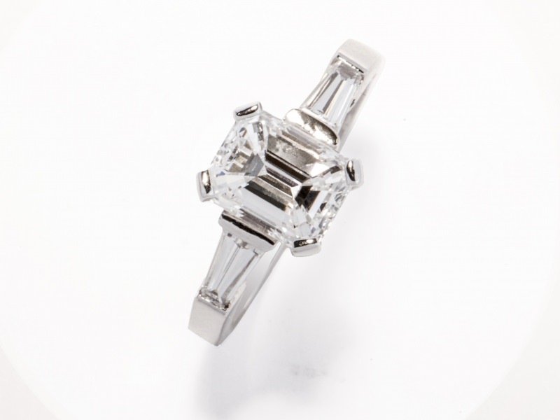 No image available for this item.
